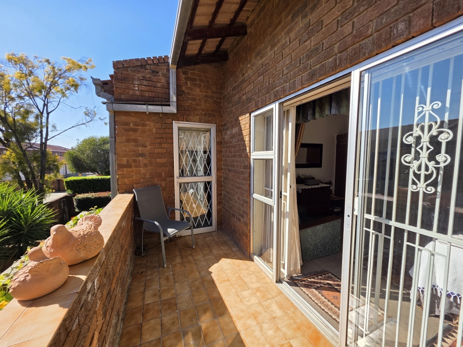3 Bedroom Property for Sale in Naudeville Free State